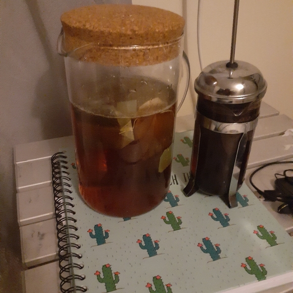 Coffee and tea maker - Picture 2 of 2